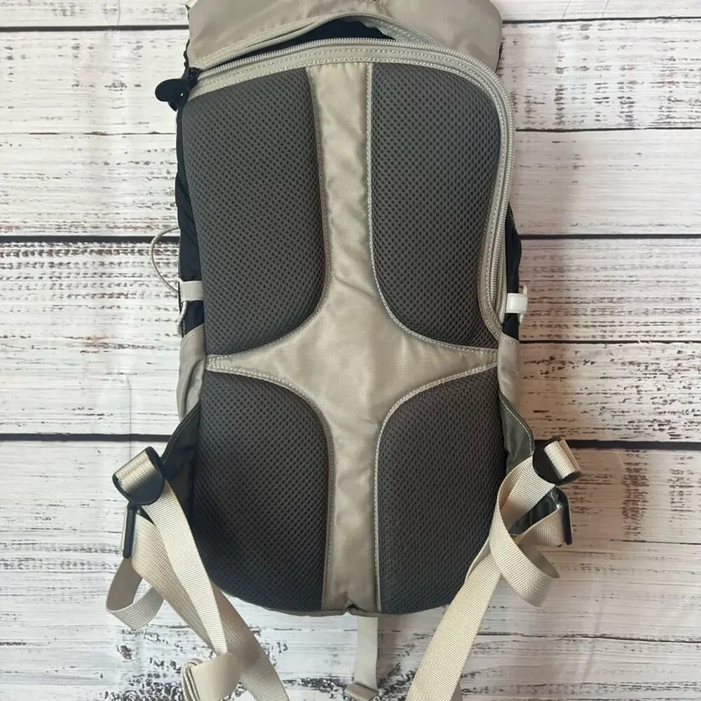 CAMELBAK-  Magic Hydration Backpack NO ACCESSORIES
